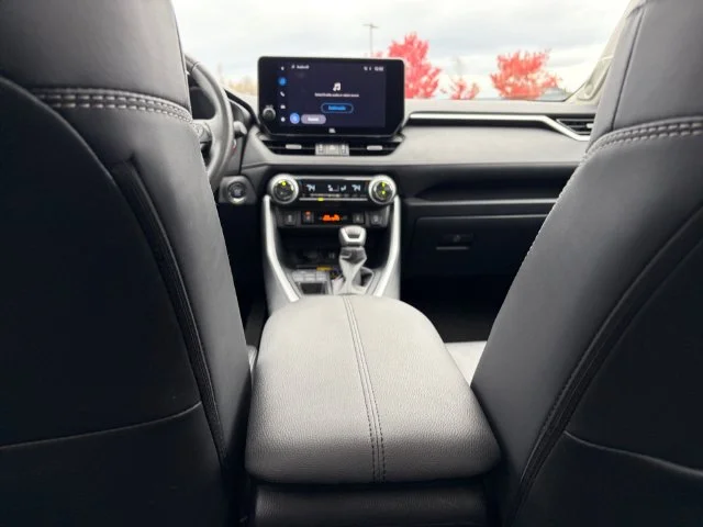 Used 2025  Toyota XLE Premium image 16