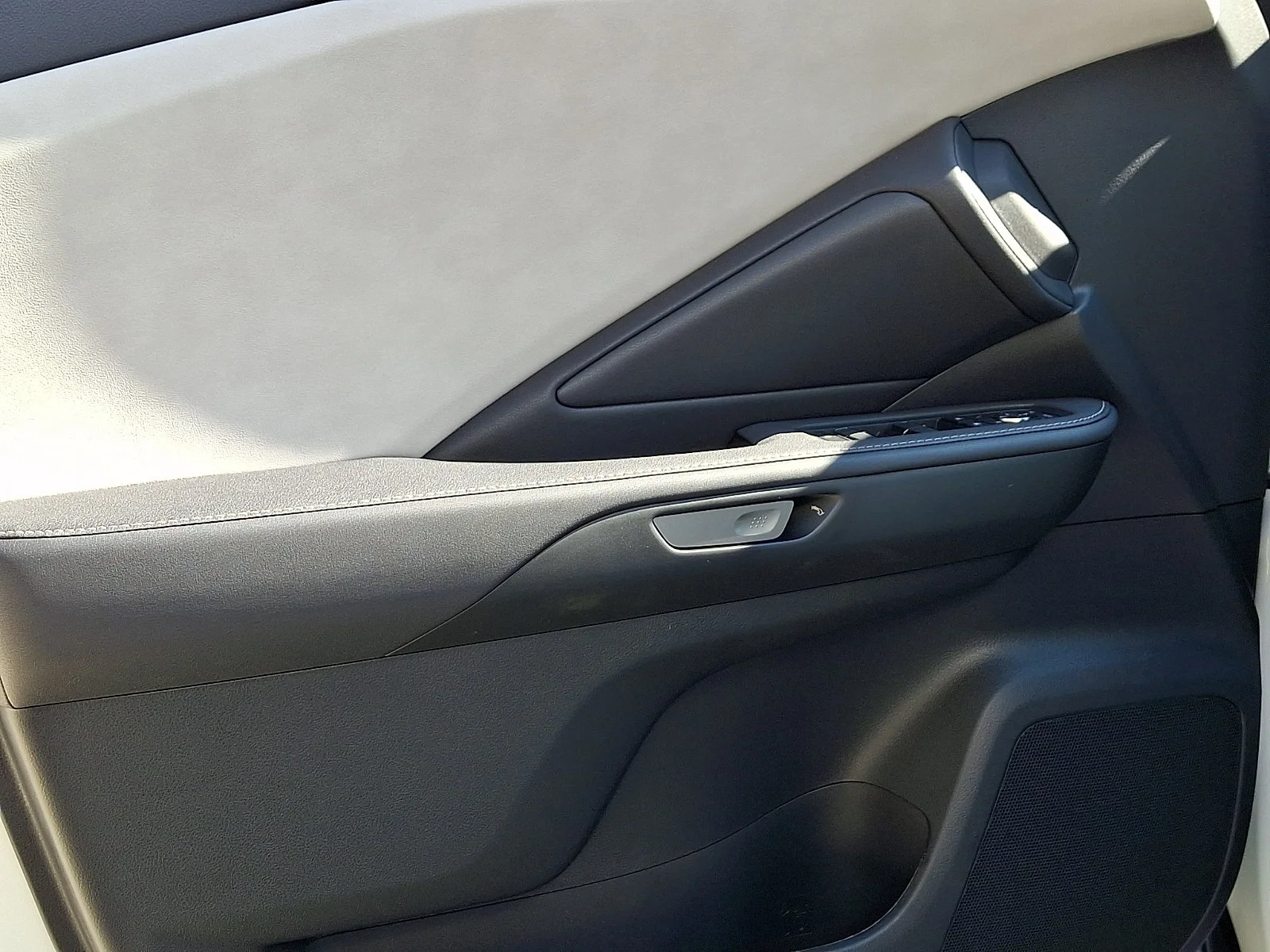 New 2026 Wind Chill Pearl Lexus  image 9