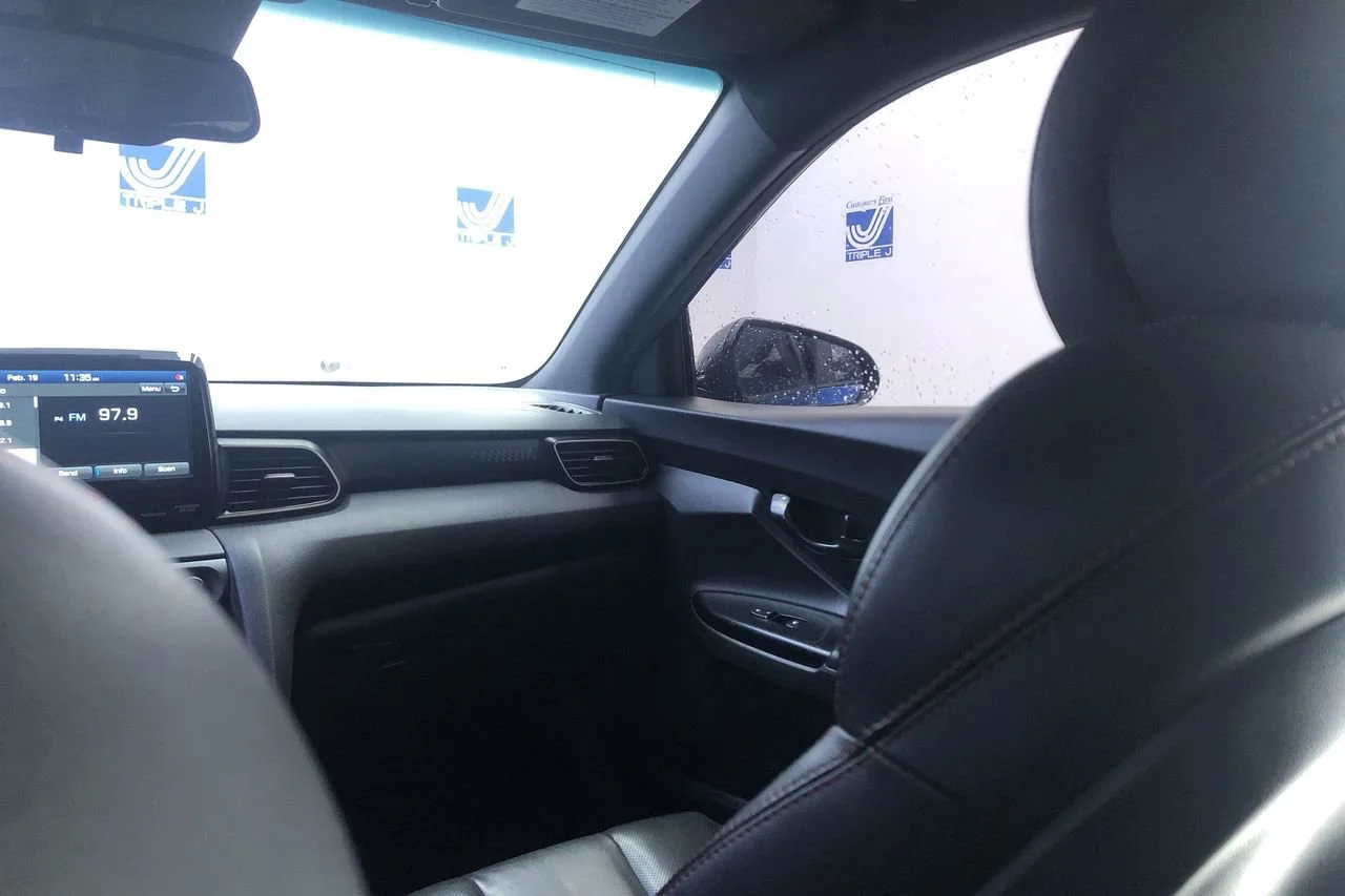 Used 2020 Pacific Blue Hyundai Turbo image 11