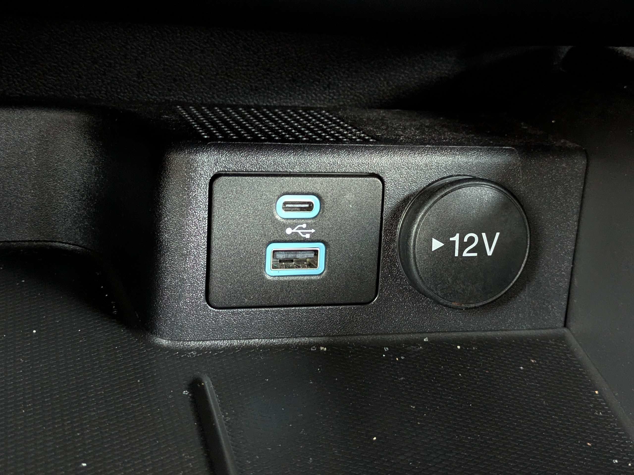 Used 2023 Carbonized Gray Metallic Ford ST-Line image 23