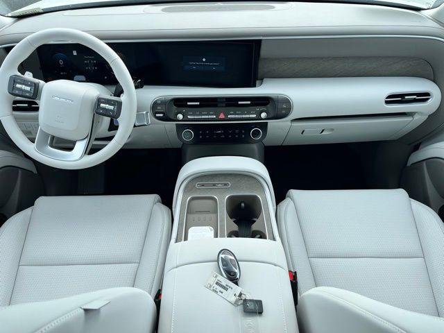 New 2026 White Hyundai SEL Premium FWD image 3