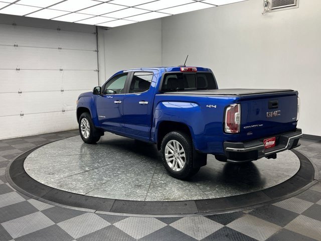 Used 2020 Marine Blue Metallic GMC 4WD SLT image 2