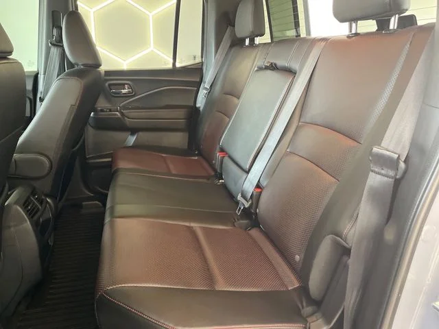 2023 Honda Ridgeline Black Edition - Photo 17