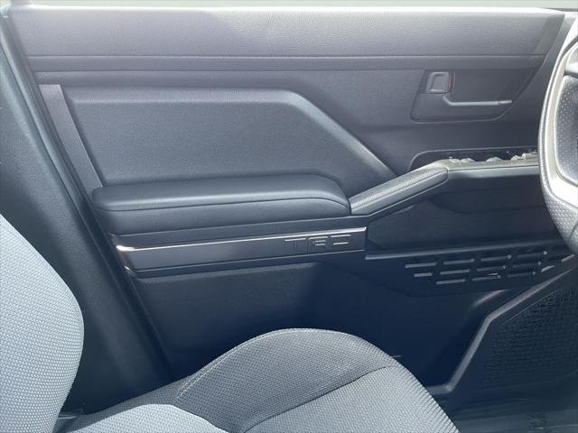 Certified Used 2025 CUTTING EDGE Toyota  image 14