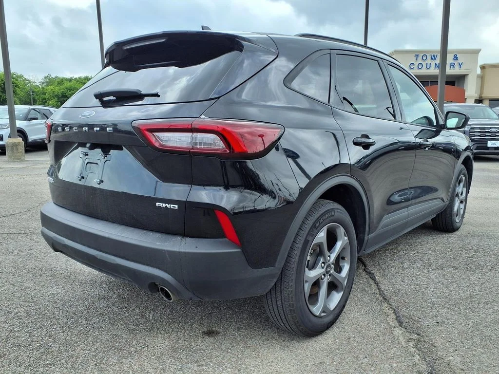 Used 2025 Black Ford ST-Line image 15