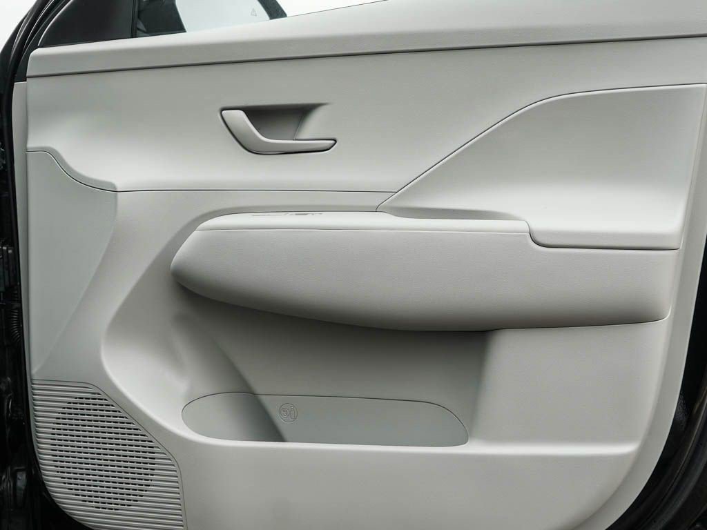 New 2026 Abyss Black Pearl Hyundai SE AWD image 9