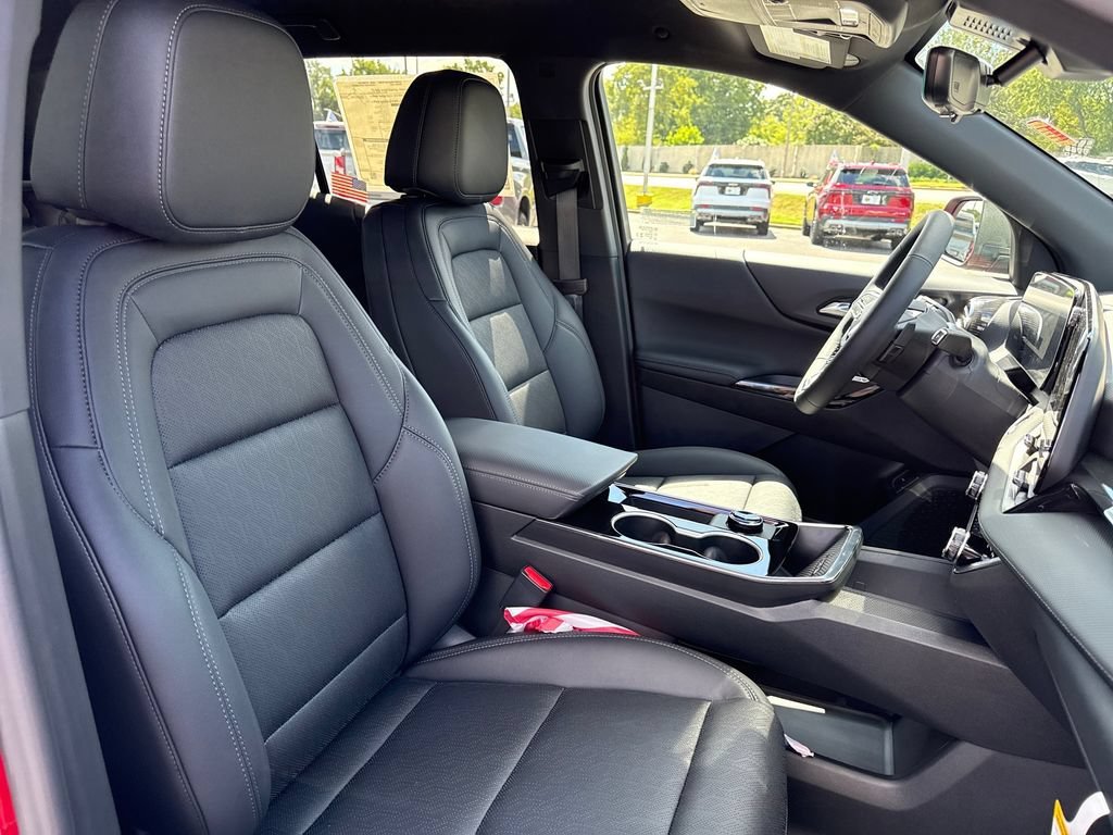 2027 Chevrolet Equinox LT - Photo 23