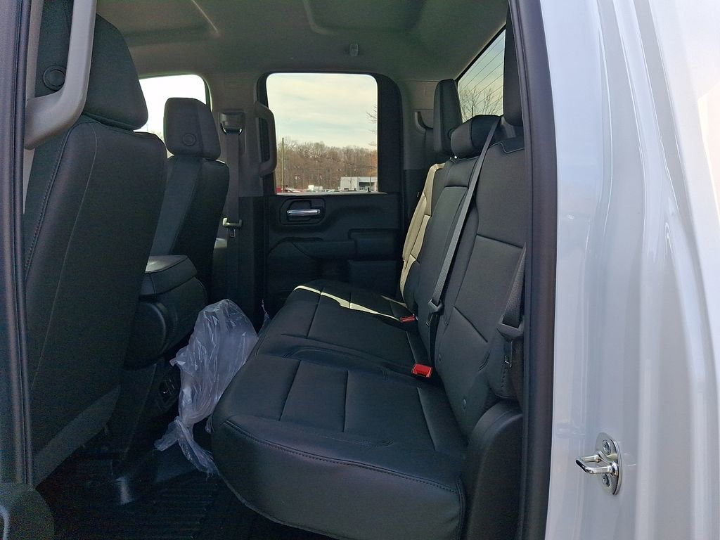 2026 GMC Sierra 3500HD Pro - Photo 6