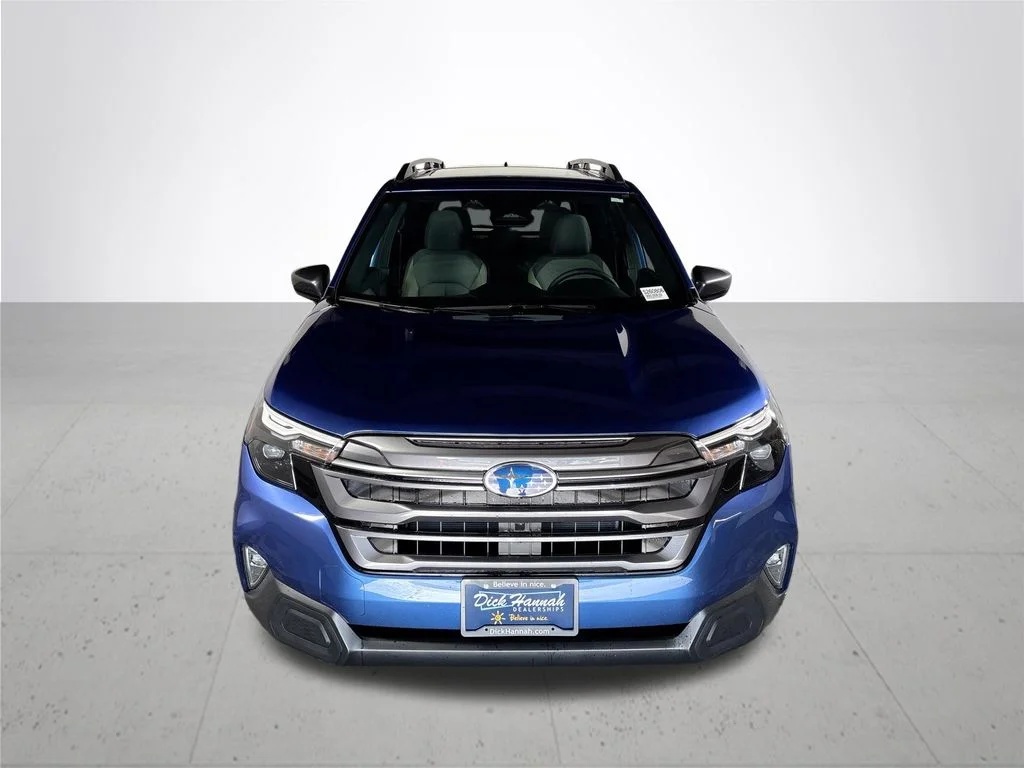 New 2026 DAYBREAK BLUE PEARL Subaru Premium image 3
