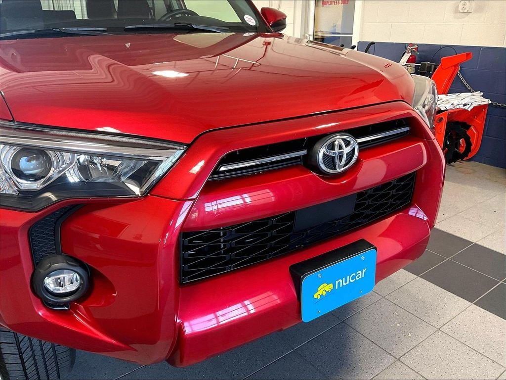 Used 2022 Red Toyota SR5 image 31
