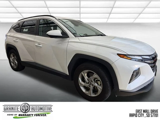 Used 2024 White Hyundai SEL image 8