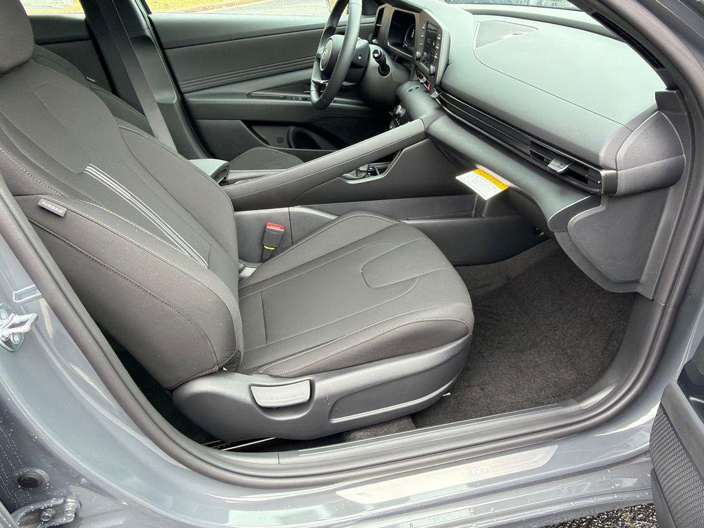 New 2026 Gray Hyundai SEL Sport Premium image 13