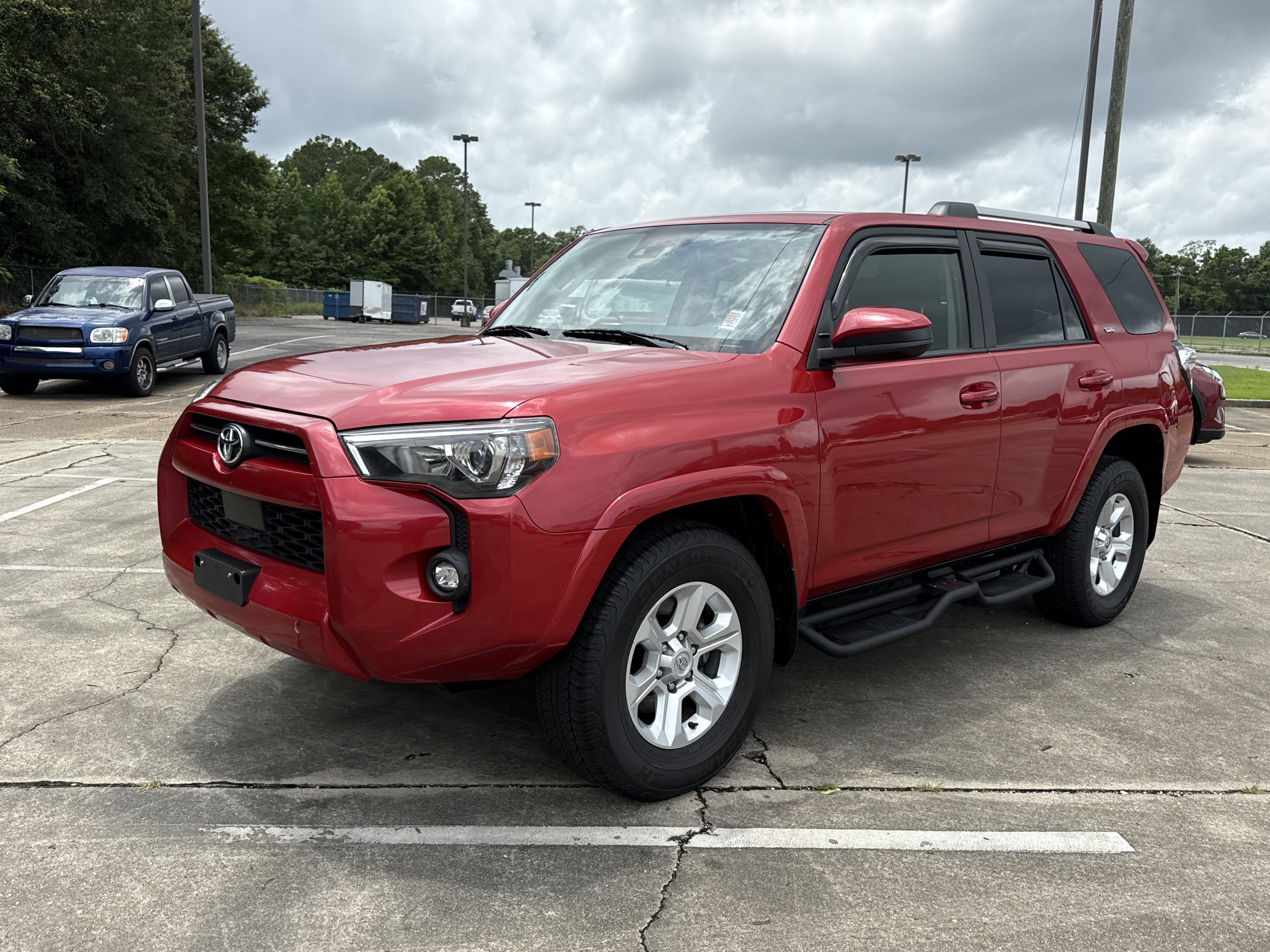 Used 2023  Toyota  image 7