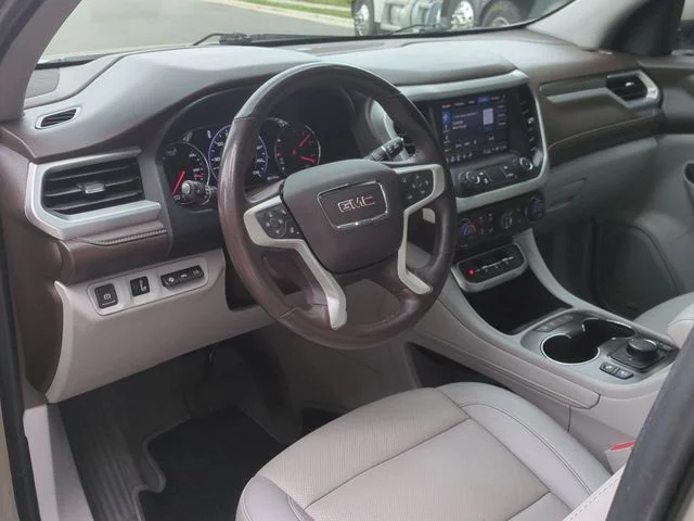 Used 2022 Gray GMC SLT image 29