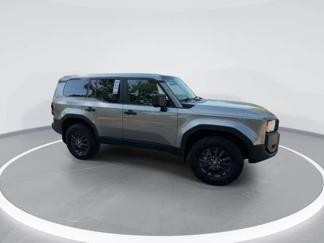 Used 2025  Toyota 1958 image 9