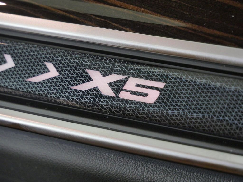 New 2026 Skyscraper Grey Metallic BMW xDrive40i image 24