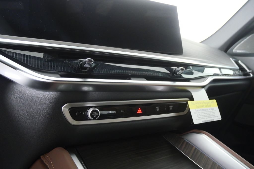 Used 2027 Green Metallic BMW xDrive40i image 20