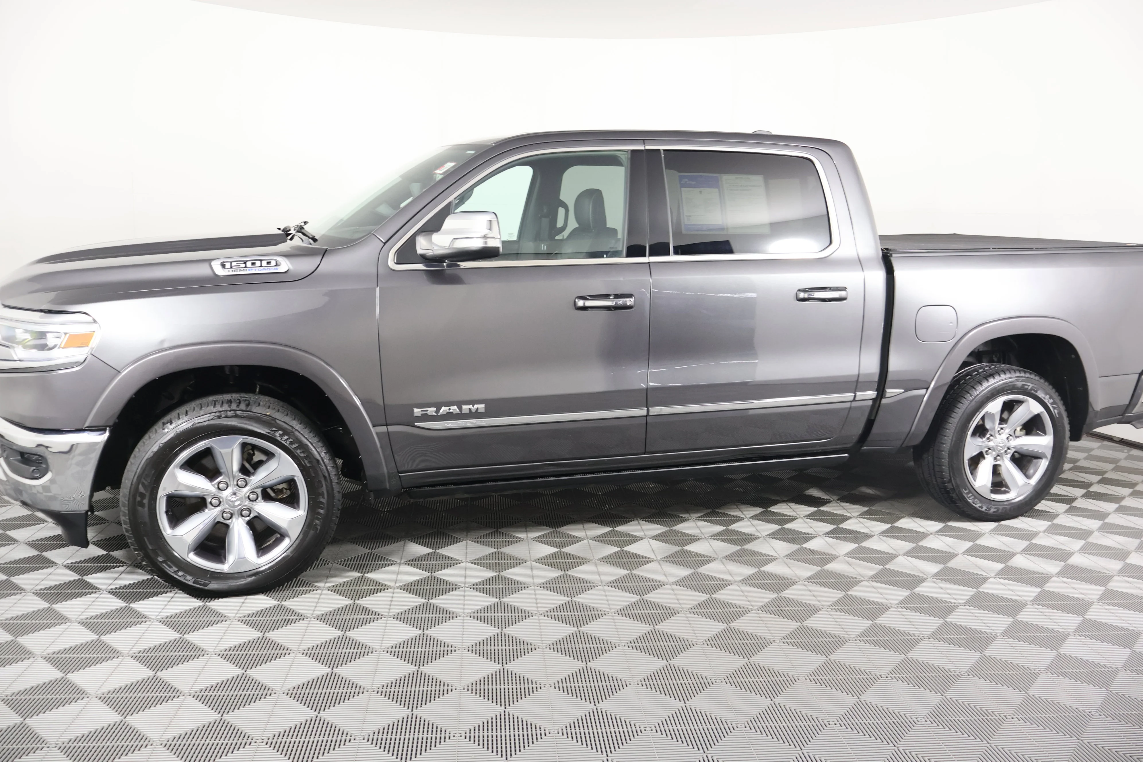 2022 RAM Ram 1500 Pickup Limited - Photo 9