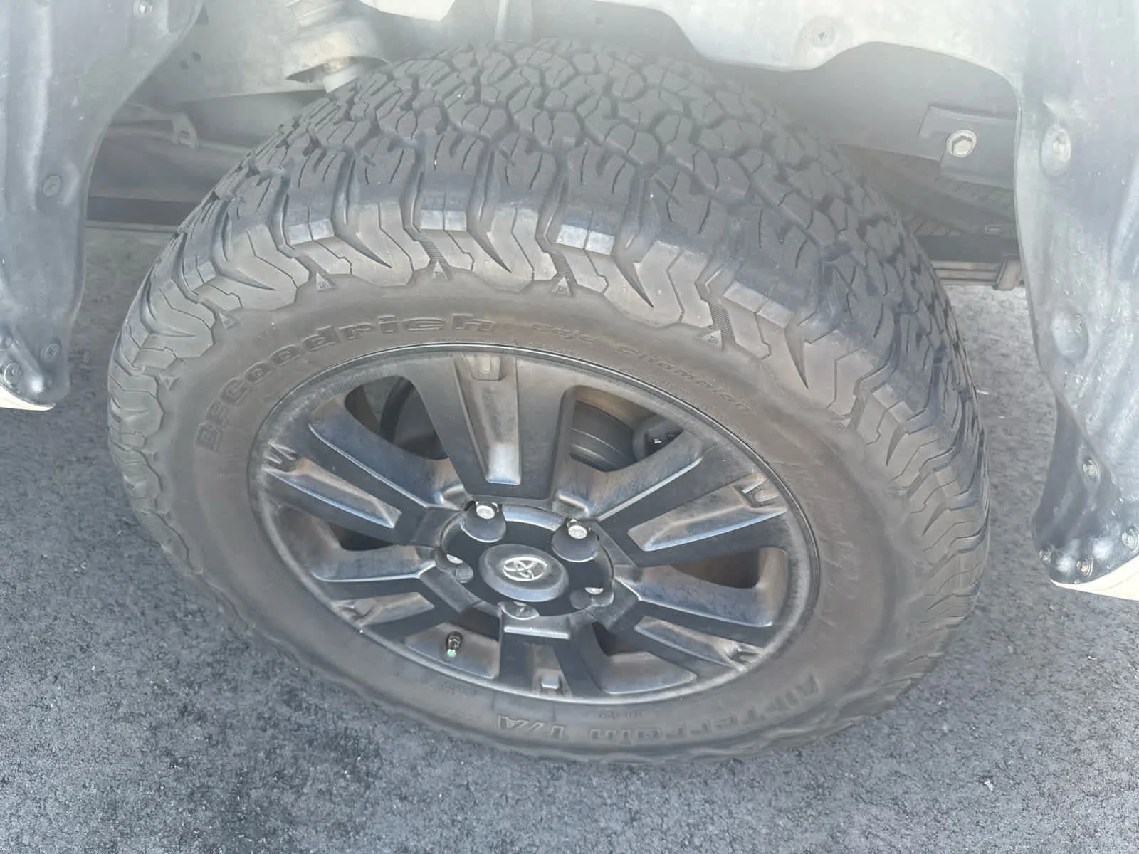 Used 2017 Super White Toyota Platinum image 5
