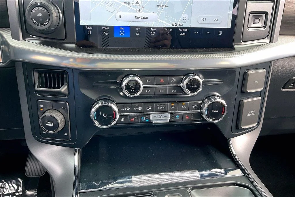 New 2026 Agate Black Metallic Ford Lariat® image 35