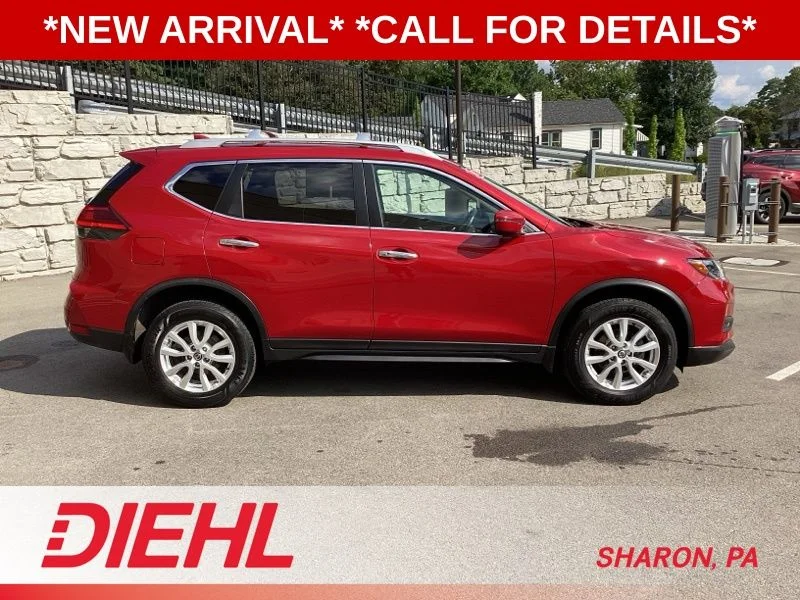 Certified Used 2017 Palatial Ruby Nissan SV image 8
