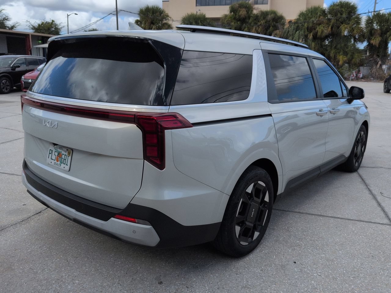 Certified Used 2026 Ivory Silver Kia EX image 4