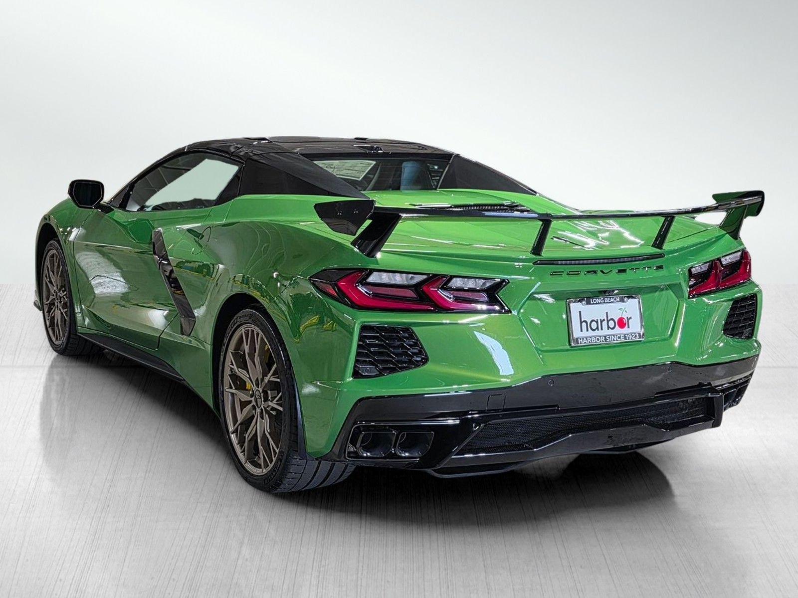 Used 2026 Roswell Green Metallic Chevrolet Stingray image 5