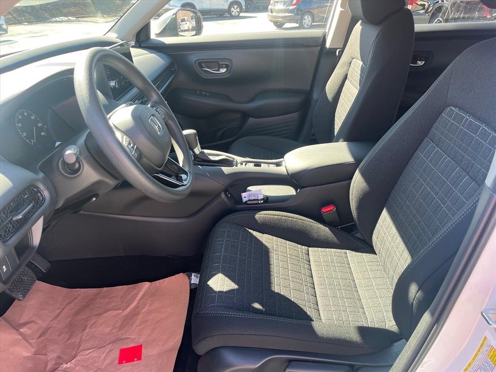 2026 Honda HR-V LX - Photo 12