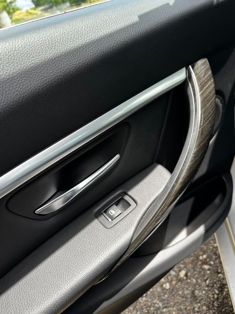 Used 2018 Glacier Silver Metallic BMW 328d image 14