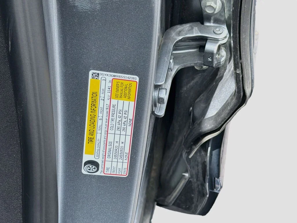 Used 2025 Silver Cadillac Sport 2 image 36