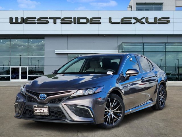 2024 Toyota Camry Hybrid SE