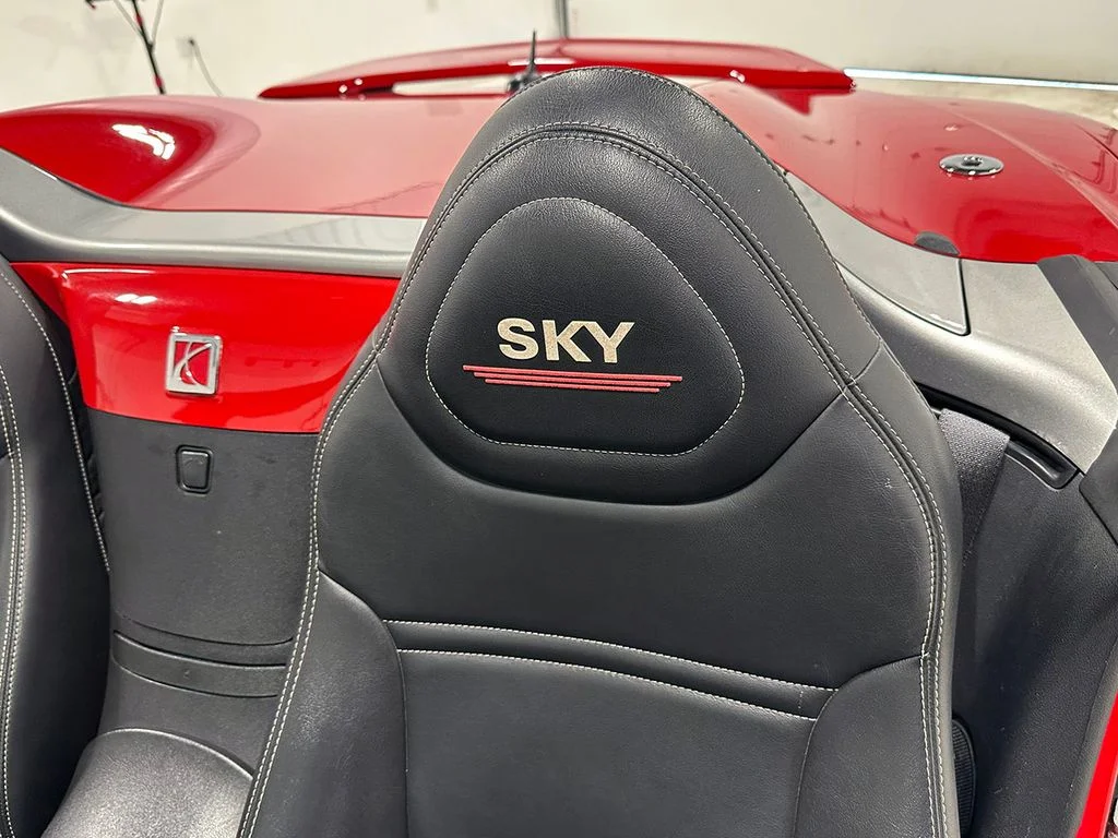 Used 2007 Red Saturn Base image 43