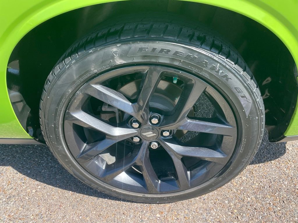 Used 2023 Green Dodge SXT image 16