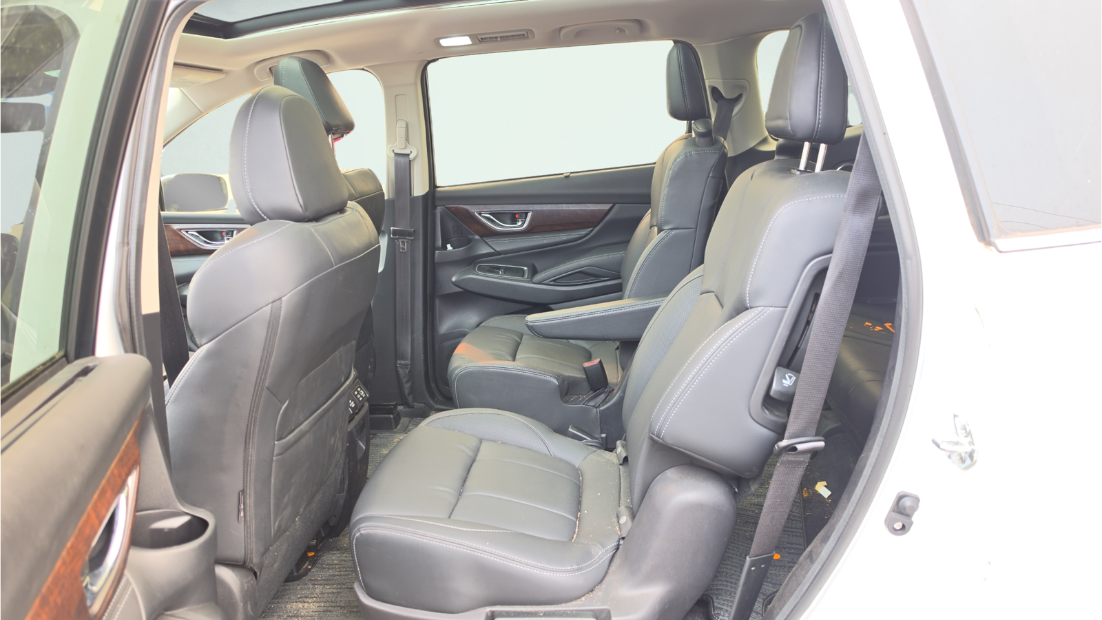 Used 2023 Crystal White Pearl Subaru Touring image 18