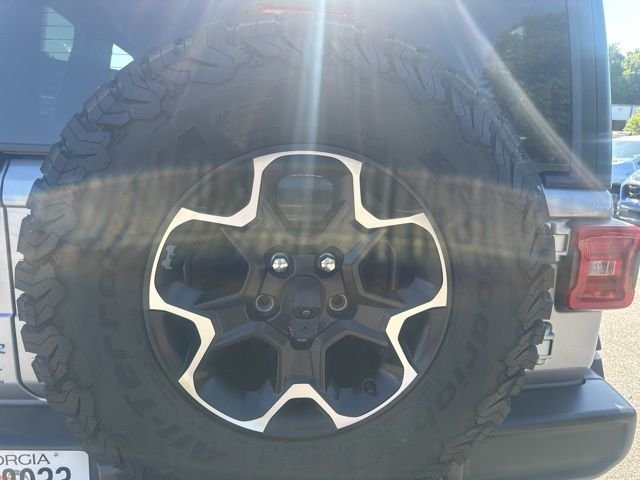 Used 2021 Silver Jeep Unlimited Rubicon 4xe image 21