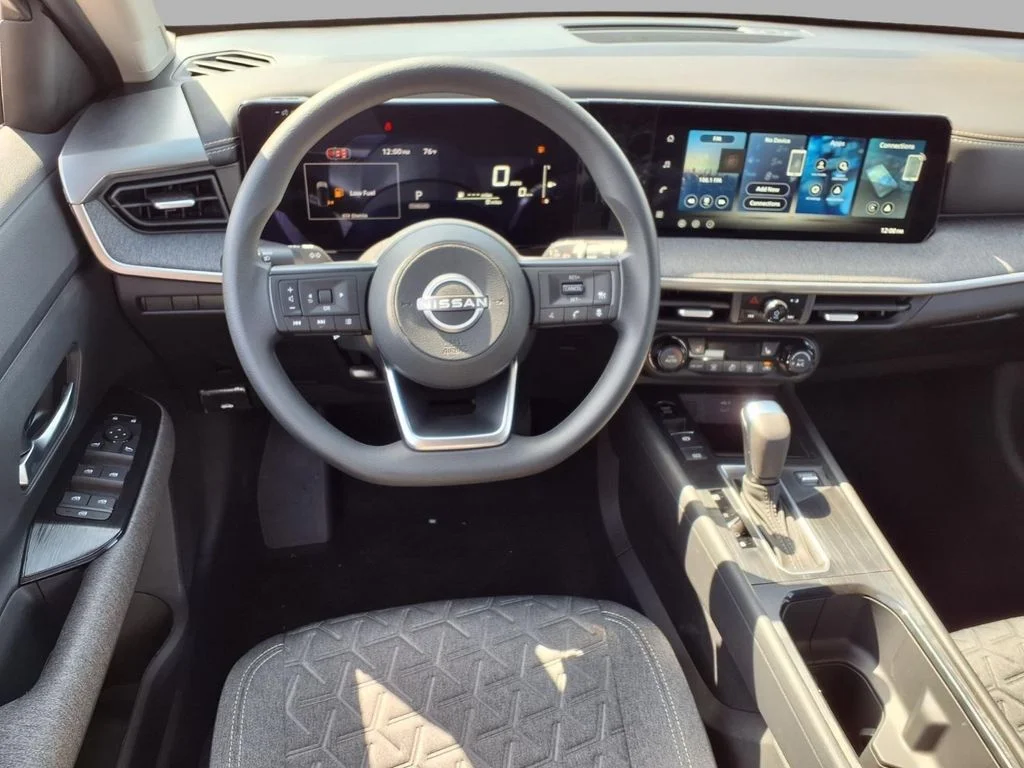 New 2027 Black Nissan SV image 4