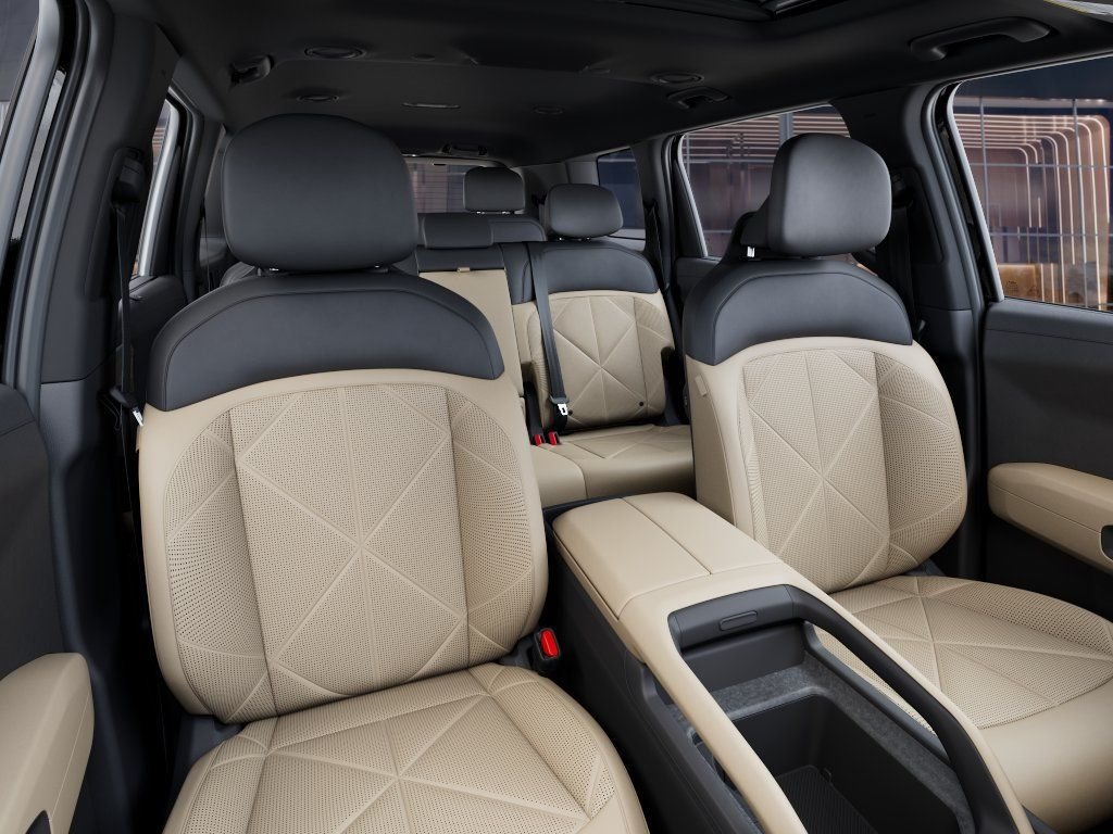 New 2027 Black Kia EX image 15