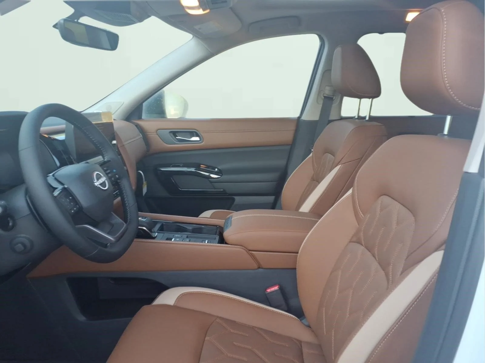 New 2026 Everest White Pearl TriCoat Nissan Platinum image 5