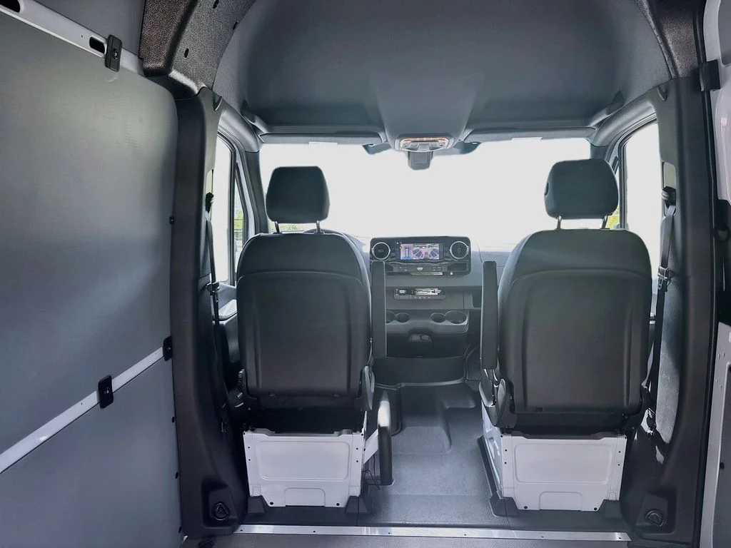 New 2026  Mercedes-Benz Cargo 170 WB image 19