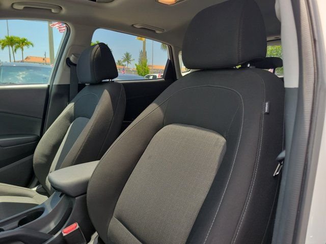 2023 Hyundai Kona SEL - Photo 16
