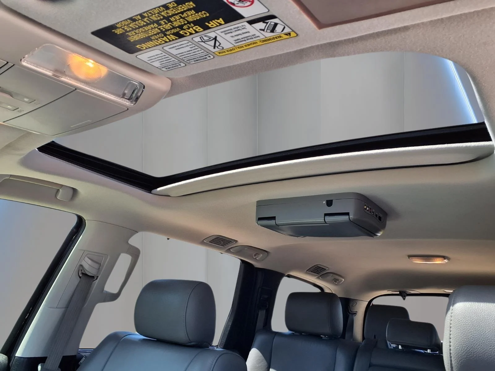2016 Toyota Sequoia Limited - Photo 24