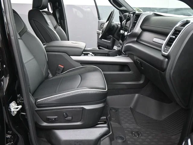 2026 RAM 2500 Laramie - Photo 23