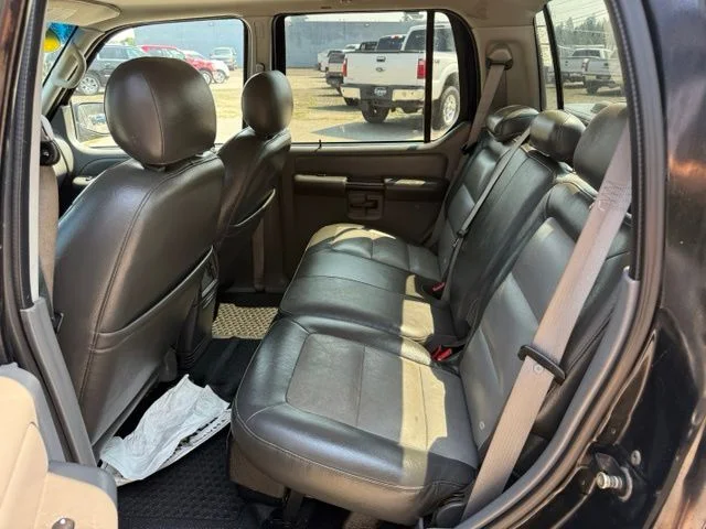 Used 2005 Black Clearcoat Ford Adrenalin image 10