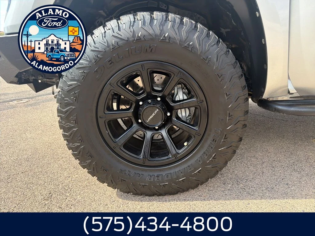 Used 2016 Silver Sky Metallic Toyota SR5 image 26