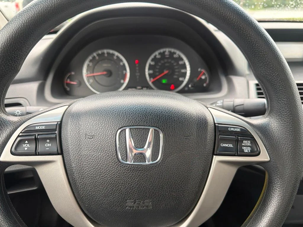 Used 2010  Honda LX-S image 24
