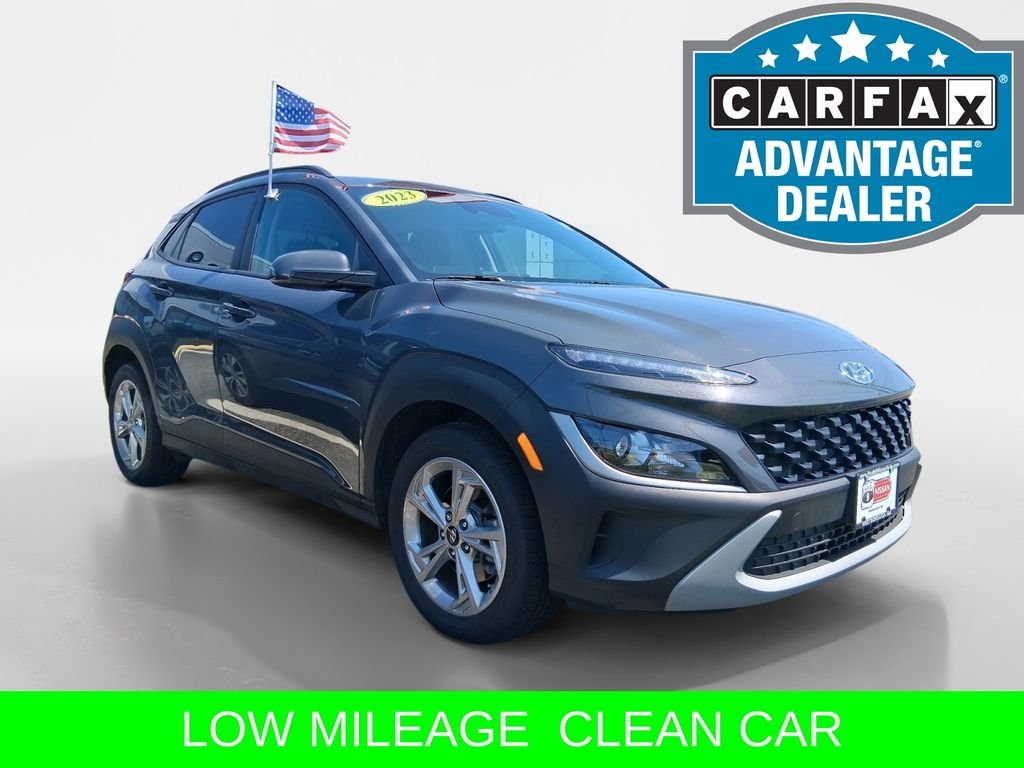 Used 2023 Gray Hyundai SEL image 1