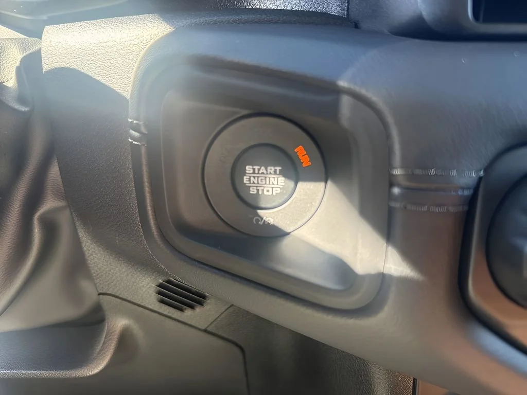 Used 2025 Gray Jeep Sahara image 22