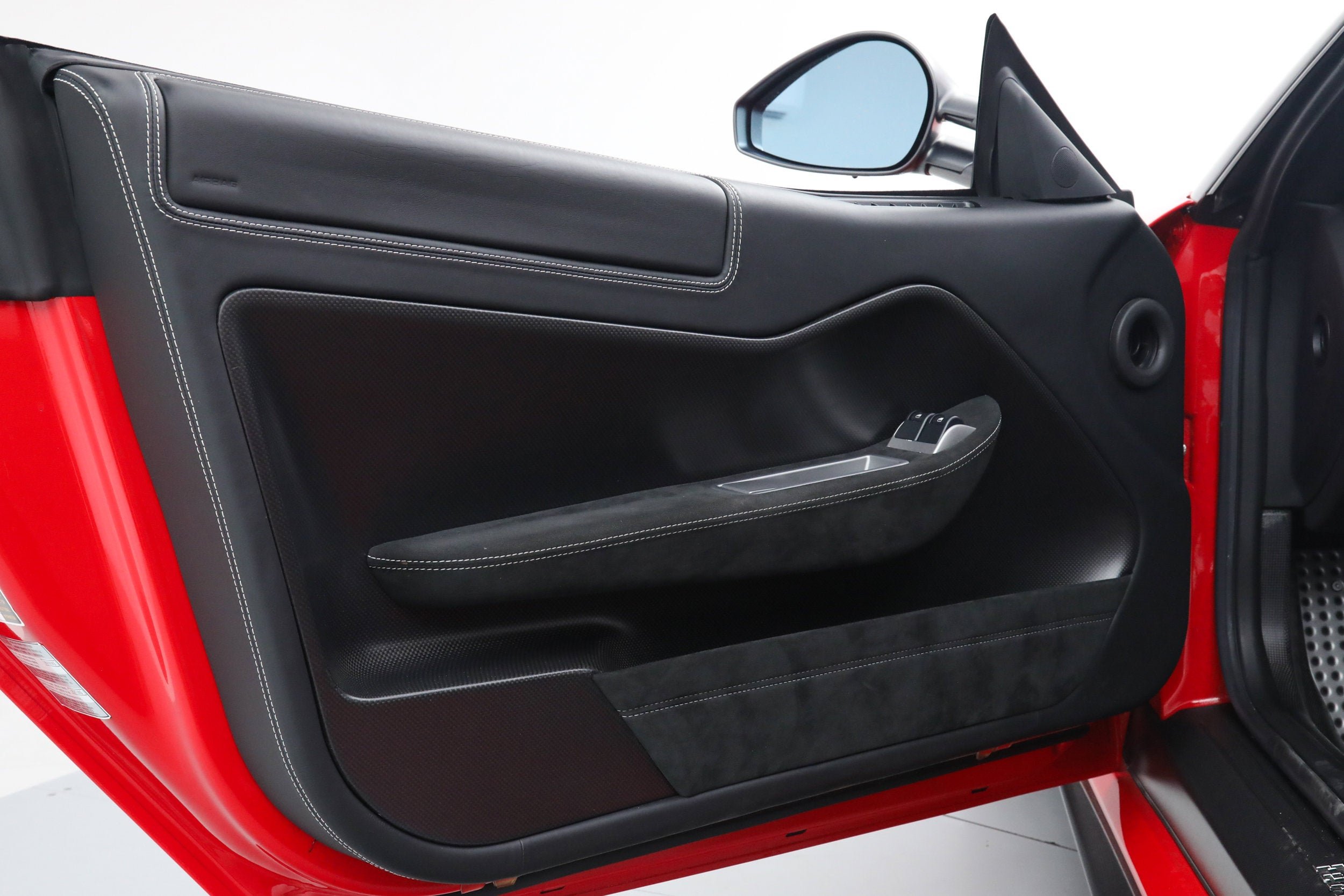 Used 2011 Rosso Corsa Ferrari  image 25