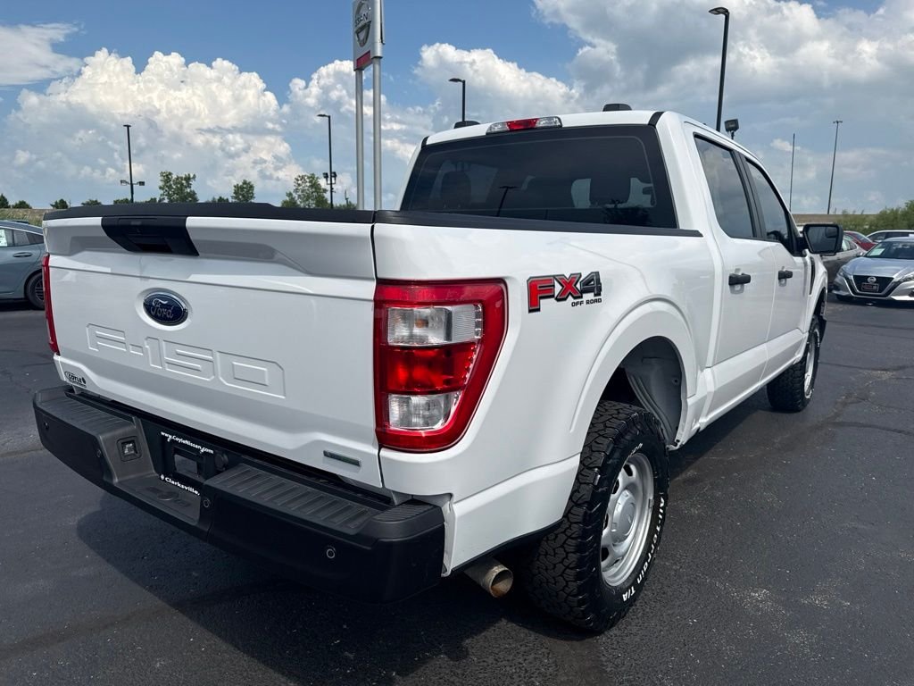 Used 2022 White Ford XL image 3