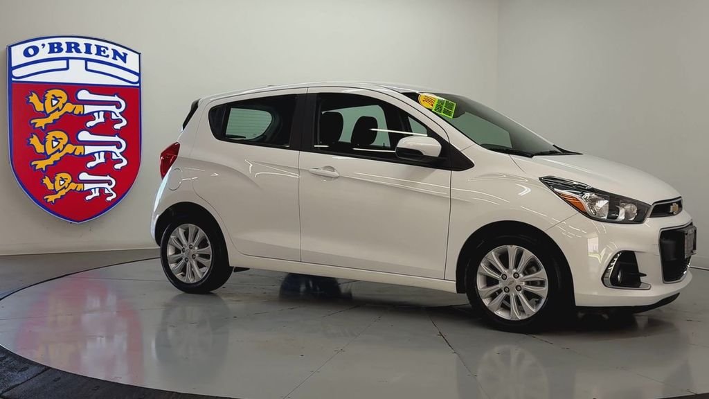 Used 2017 Summit White Chevrolet 1LT image 3